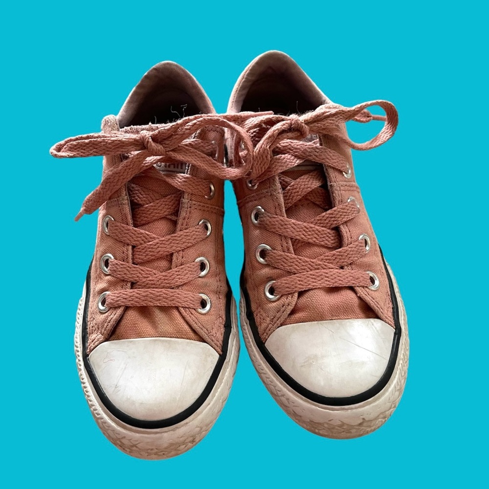 Converse low tops, size 12